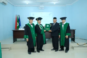 Ujian Terbuka Kusnah Kustanto dia Aula PPs UNU Surakarta